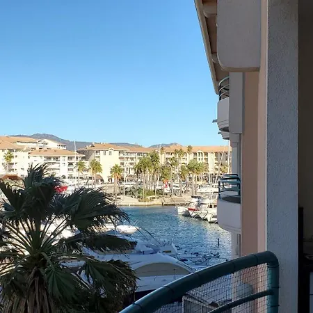 Appartement Cesaree Borghese, Port Frejus, Grand 2-3 Pieces, 4 *