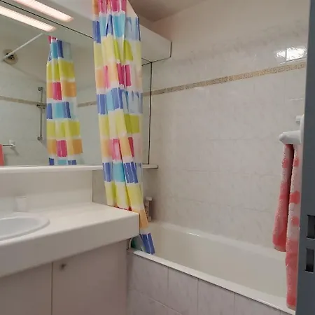 Cesaree Borghese, Port Frejus, Grand 2-3 Pieces, 4 Appartement *