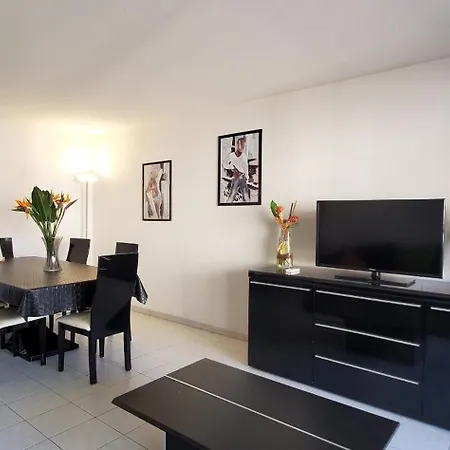 Appartement Cesaree Borghese, Port Frejus, Grand 2-3 Pieces, 4 *