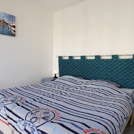 Cesaree Borghese, Port Frejus, Grand 2-3 Pieces, 4 Apartment *